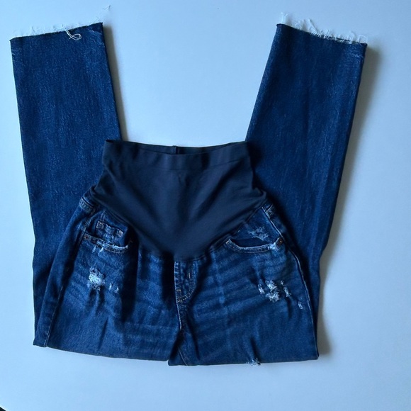 OLD NAVY SLOUCHY/STRAIGHT MATERNITY JEANS ๐ - Picture 3 of 6